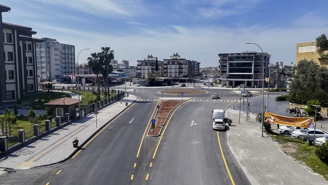 Tarsus'ta kavşak düzenlemesiyle ulaşım daha güvenli hale geldi