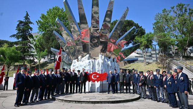 Kuvayımilliye Şehrinin gurur günü
Akın'dan Kuvayımilliye Günü'nde birlik ve beraberlik mesajı