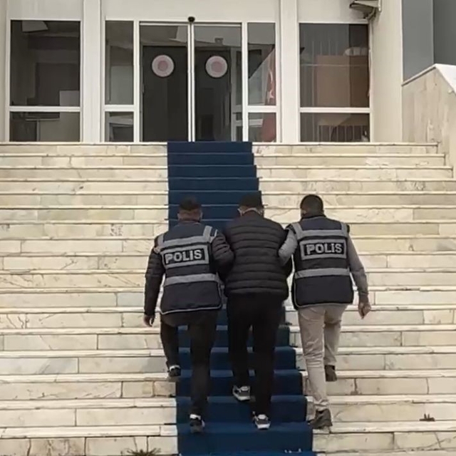 Iğdır'da uyuşturucu hükümlüsü kaçarken yakalandı