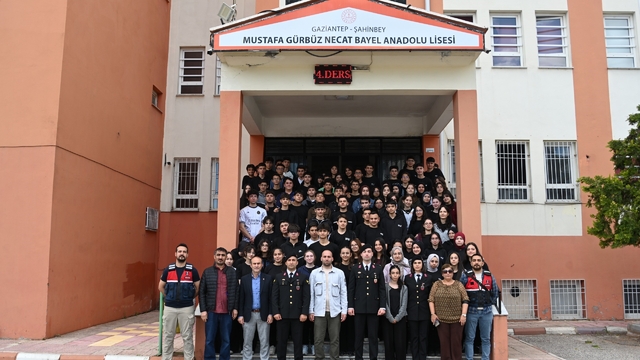 Gaziantep'te öğrencilere jandarma mesleği tanıtıldı