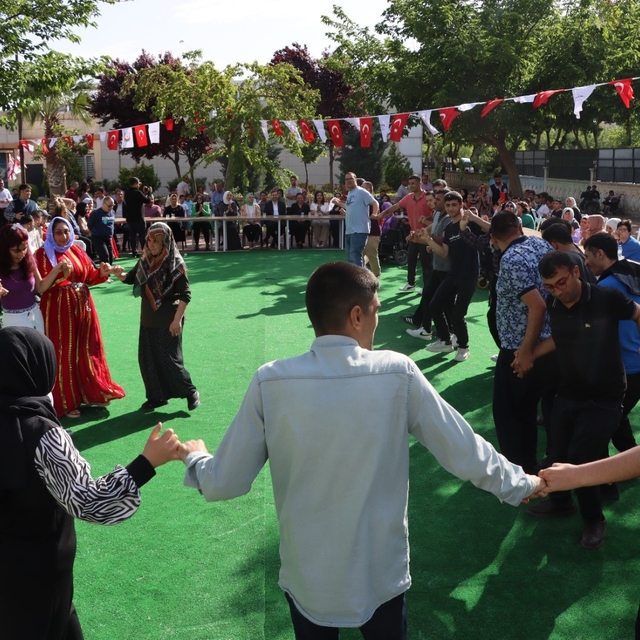 Engelsiz hayatlar sıra gecesiyle moral buldu