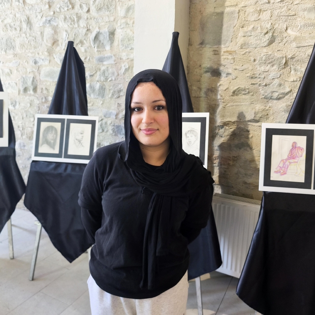 Liseli Zeynep'in kara kalem çalışmaları kent müzesinde sergileniyor