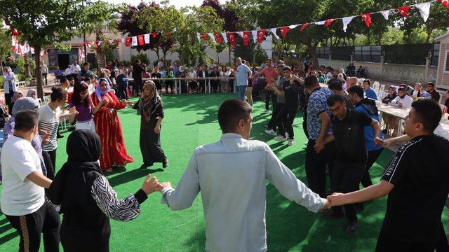 Engelsiz hayatlar sıra gecesiyle moral buldu