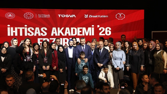 İçişleri Bakanı Mustafa Çiftçi TÜGVA İhtisas akademi programına katıldı