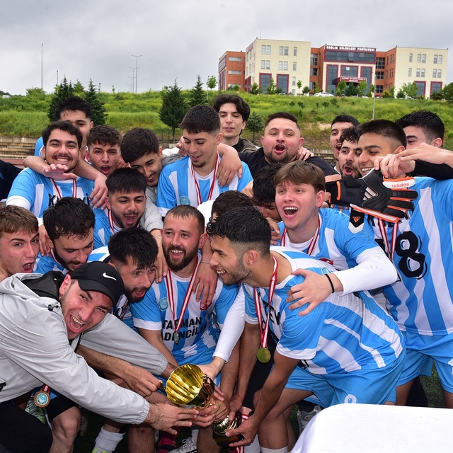 BAÜN Spor FEST 2026'da kupalar sahiplerini buldu