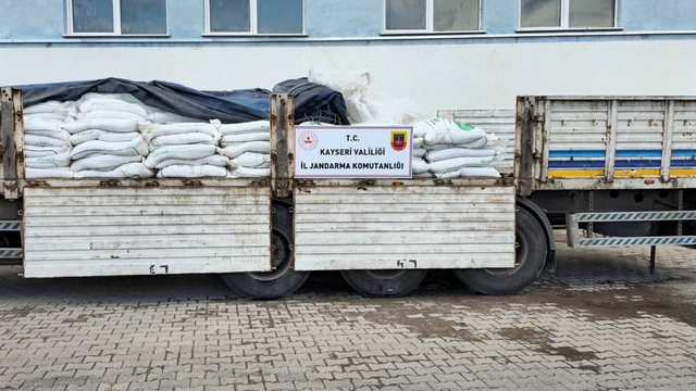 Kayseri'de 24 ton sahte gübre ele geçirildi