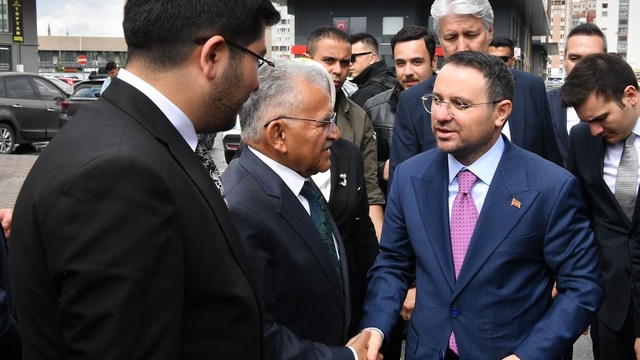 Adalet Bakanı Akın Gürlek, Kayseri'de ziyaretlerde bulundu