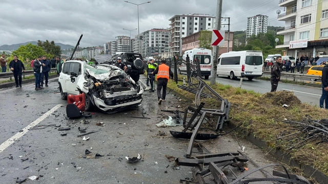 Rize'de feci kaza: 1 ölü, 7 yaralı