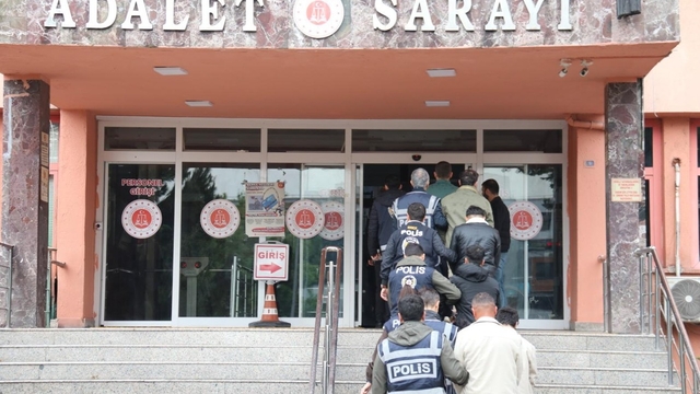 Karabük merkezli 8 ilde siber dolandırıcılık operasyonu: 18 tutuklu