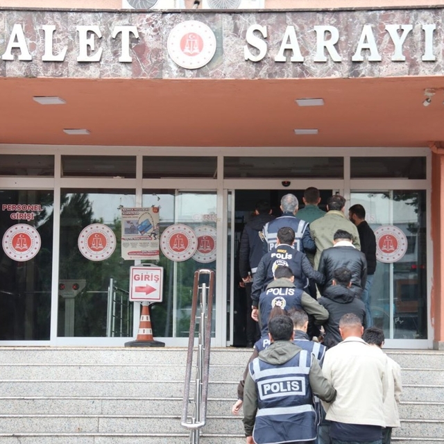 Karabük merkezli 8 ilde siber dolandırıcılık operasyonu: 18 tutuklu