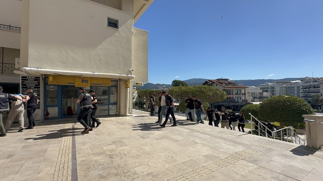 Marmaris'te optik mağazasına yönelik silahlı saldırıda 9 tutuklama