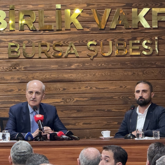 Kurtulmuş: "Terörsüz Türkiye hedefinde büyük mesafe alındı"
Numan Kurtulmuş...