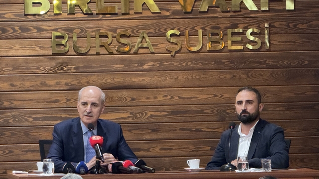 Kurtulmuş: "Terörsüz Türkiye hedefinde büyük mesafe alındı"
Numan Kurtulmuş Bursa'da konuştu : "Bu işi hep beraber bitireceğiz"
Numan Kurtulmuş Bursa'da STK temsilcileriyle buluştu