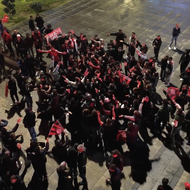 Çorum FK taraftarları yarı final galibiyetini coşkuyla kutladı
