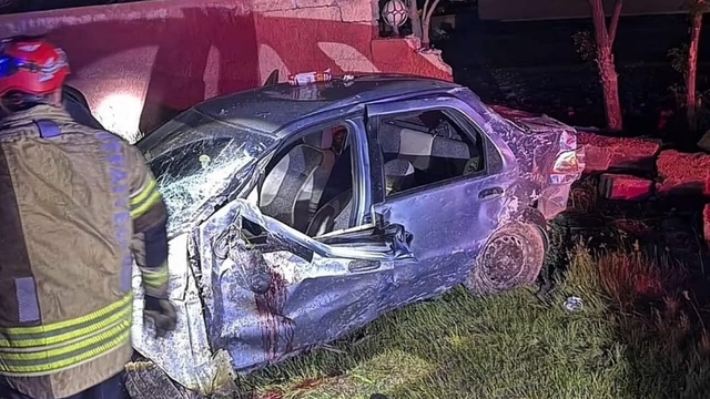 Muş'ta aynı otomobilde bulunan 4 kız kardeş kaza geçirdi: 1 ölü
