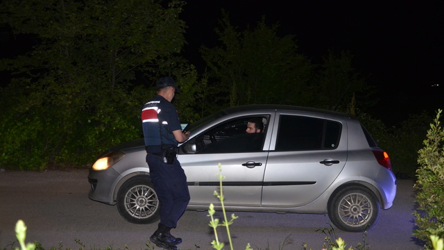 Bursa'da trafik denetimlerinde 500 bin lira ceza kesildi