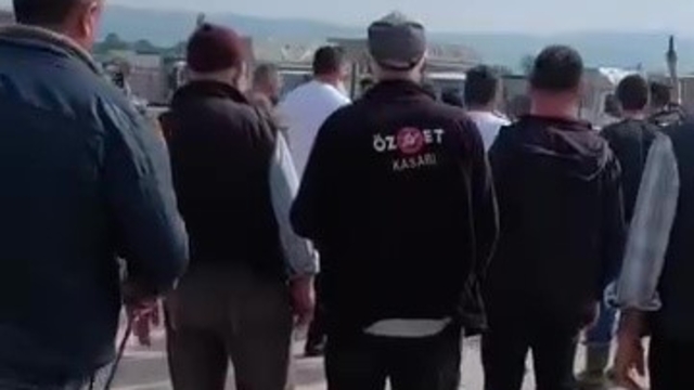 Kurban pazarında kavga: Jandarma havaya ateş açtı, kadın astsubay araya girdi