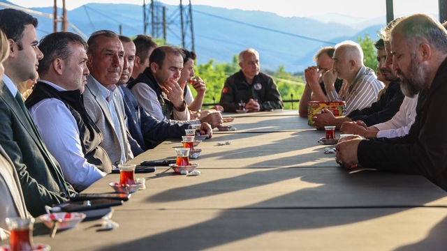 Vali Sözer, Ciciler Köyü'nde incelemelerde bulundu