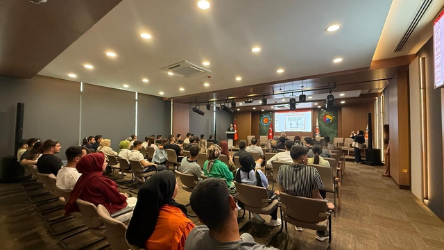 Kumluca'da evlilik öncesi eğitim programı düzenlendi