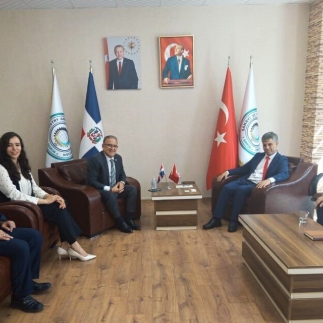 Dominik Cumhuriyeti Büyükelçisi'nden SANKON'a ziyaret