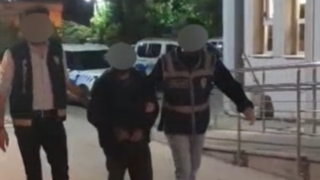 Bursa'da 4 firari yakalandı