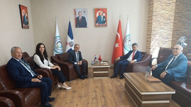 Dominik Cumhuriyeti Büyükelçisi'nden SANKON'a ziyaret