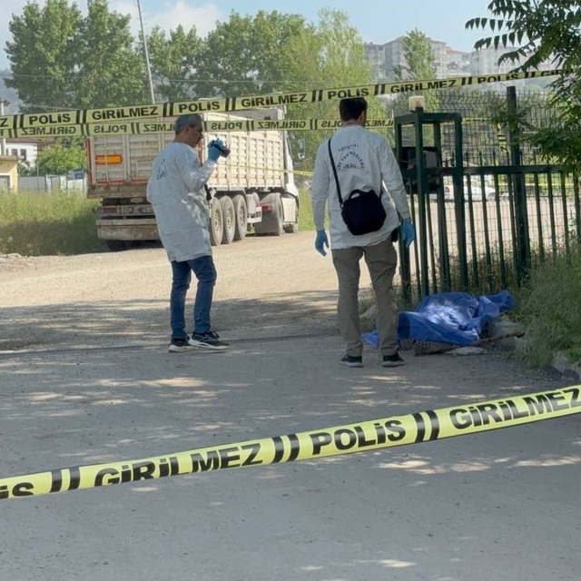 Yangından kurtulmuştu, sokakta ölü bulundu
