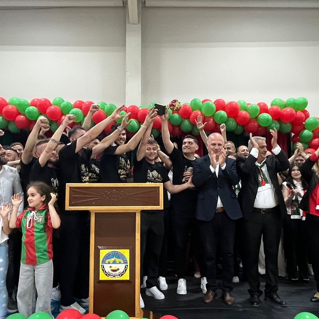 Osmanelispor'dan şampiyonluk kutlaması