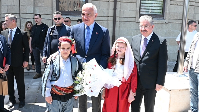 Bakan Ersoy'dan Eskişehir Valiliği'ne ziyaret