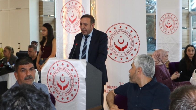 Görev yeri değişen Aile ve Sosyal Hizmetler İl Müdürü Aydın Polat için veda yemeği