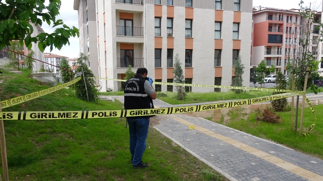 Malatya'da site içerisinde hareketsiz bulunan şahıs hayatını kaybetti