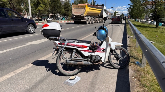 Tavşanlı'da otomobil motosiklete çarptı: 1 ağır yaralı