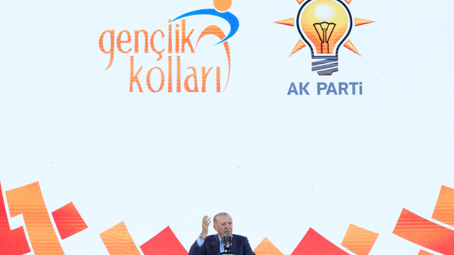 Cumhurbaşkanı ve AK Parti Genel Başkanı Erdoğan "Bir Gençlik Şöleni Programı"nda konuştu: (1)