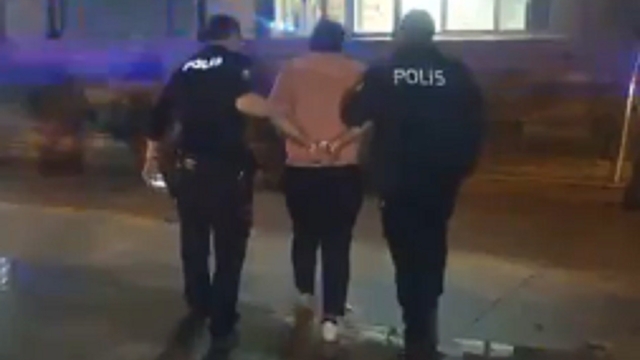 Antakya'da hırsızlık suçundan hapis cezası ile aranan şahıs yakalandı