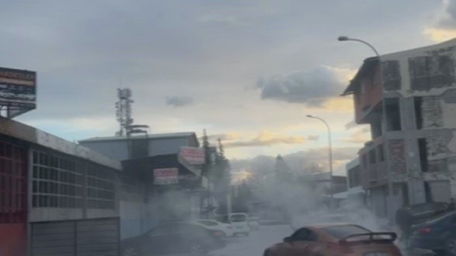 Yeni aldığı lüks aracının tadını çıkarmak isterken 140 bin TL ceza yiyen sürücü, çok sevdiği aracına 60 gün sonra kavuştu
Sürücü Kılınç: "Arabam bağlıyken 60 günün 58 günü boyunca her gün gidip başında durdum, arabayı yıkadık ve temizledik"