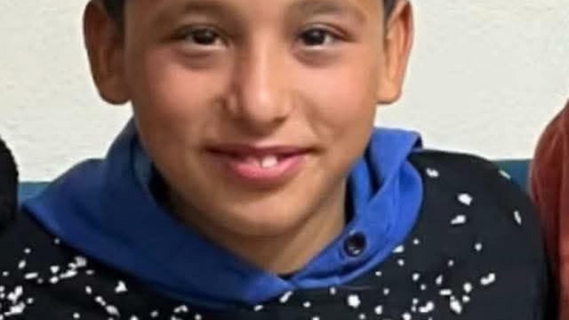 Devrilen traktörün altında kalan çocuk, yaşamını yitirdi