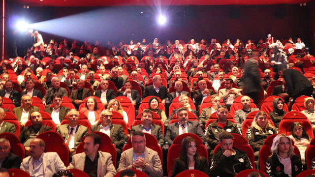 Kayseri'de 'Bir Adam Yaratmak' filminin galası yapıldı