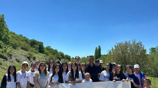 Beylikova'da gençlik doğa için yürüdü