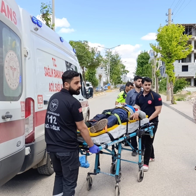 Elektrikli motor devrildi: 1 yaralı