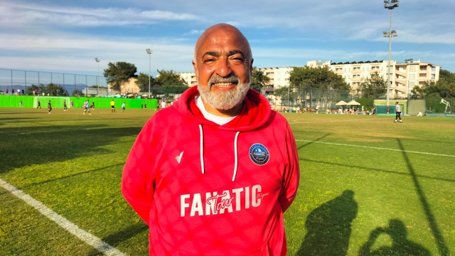 Eski futbolcular Antalya'daki turnuvada buluştu