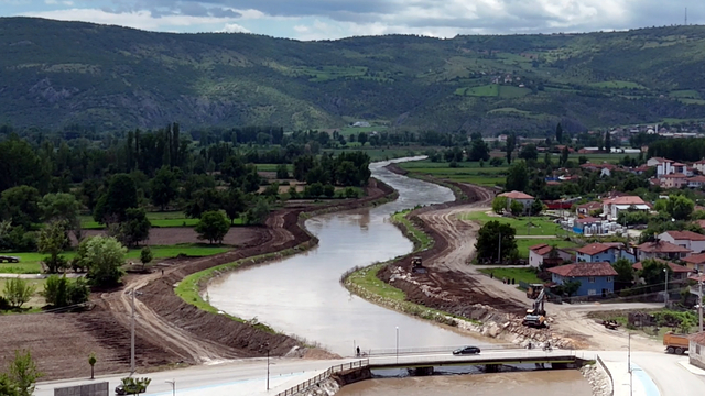 Tokat'ta sağanak sonrası su altında kalan tarım arazileri dronla görüntülendi (2)