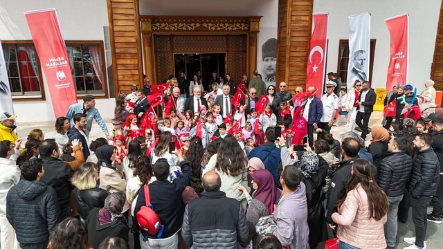 Yunusemre'de bayram coşkusu sokaklara taşacak