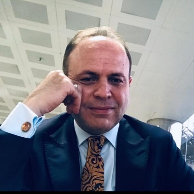 Geri manevra yapan aracın çarptığı müdür ağır yaralandı
Yenipazar Gençlik v...