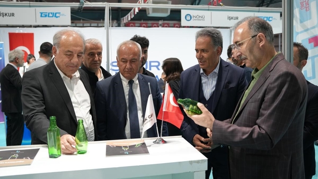 Rektörlerden İpekyolu Kariyer Fuarı'na ziyaret
