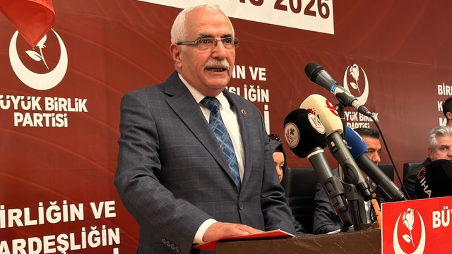 BBP Kayseri İl Başkanlığı Olağan Genel Kurulu yapıldı
BBP Genel Başkan Yardımcısı Nihat Gürbüz: "Bazı ocaklar Türkiye'nin spor kulübünü 'kürdistanın' takımı olarak tanımlayacak kadar pervasızlaşmıştır"