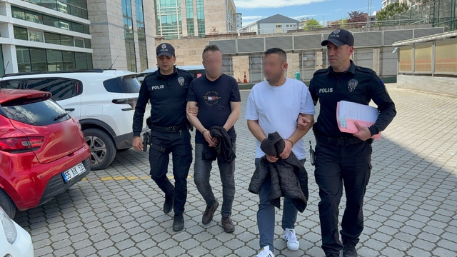 Eski çalışan iş yerine gelip patronuna ateş açtı