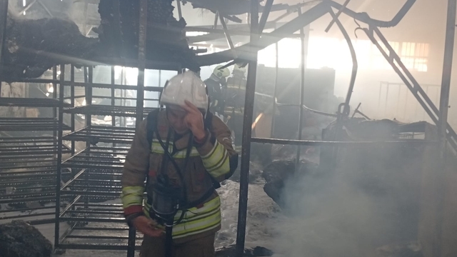 Hatay'da iş yerinde çıkan yangın söndürüldü