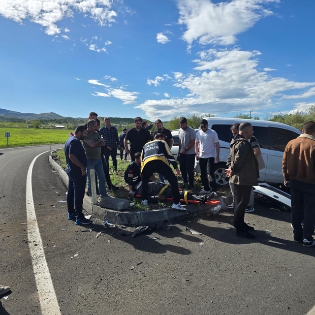 Bingöl'de trafik kazası: 4 yaralı