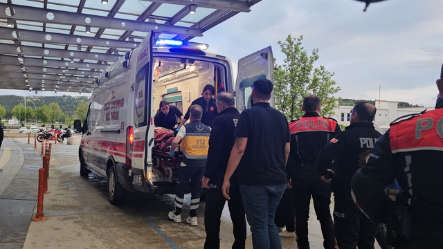 Çorum'da amcasının oğlu tarafından silahla vurulan kişi yaralandı