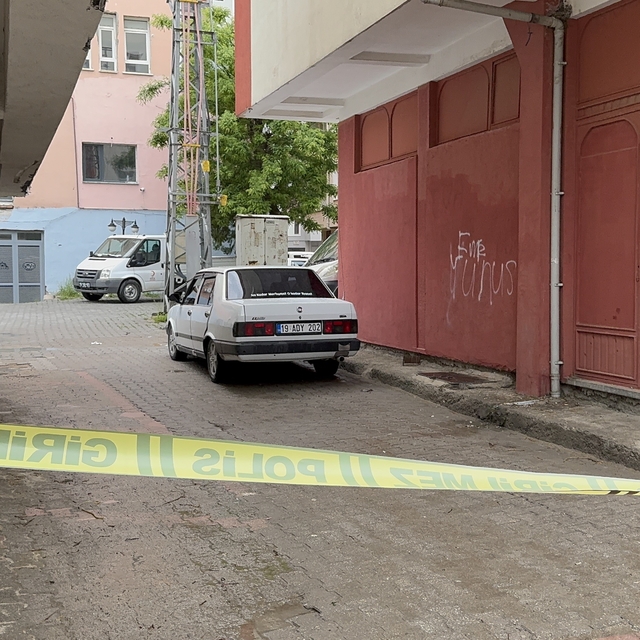 Çorum'da kuzenlerin kavgası kanlı bitti: 1 yaralı